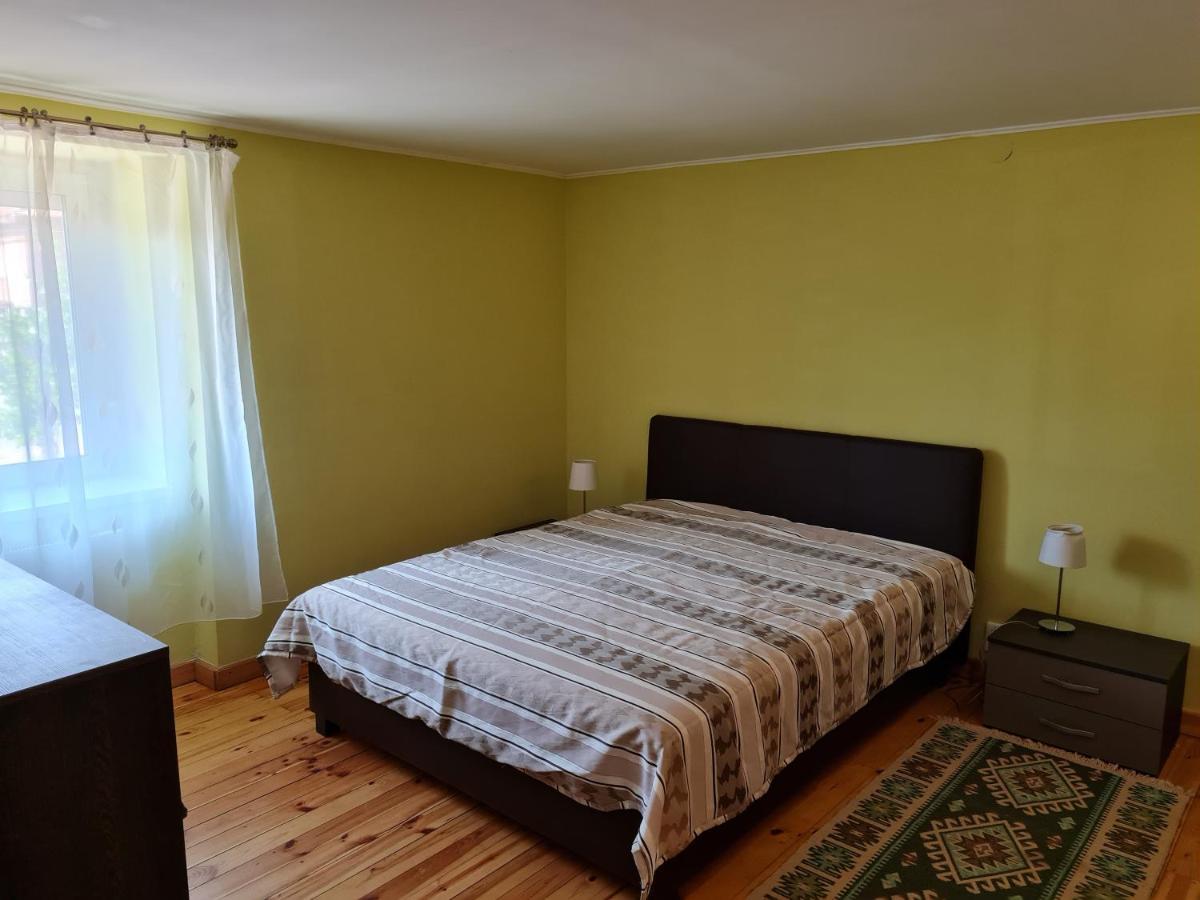 Anna Bella Apartman Gyula Eksteriør bilde