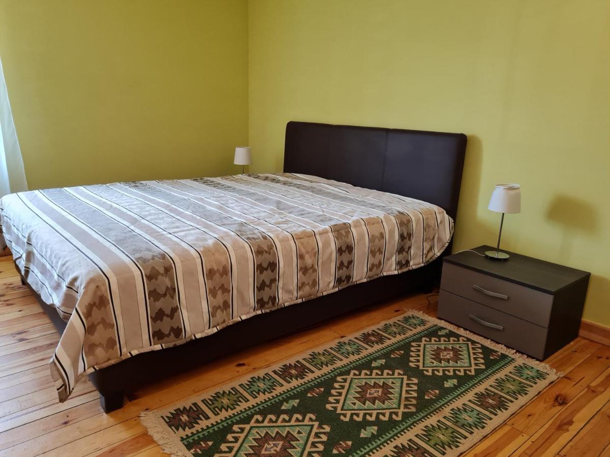 Anna Bella Apartman Gyula Eksteriør bilde